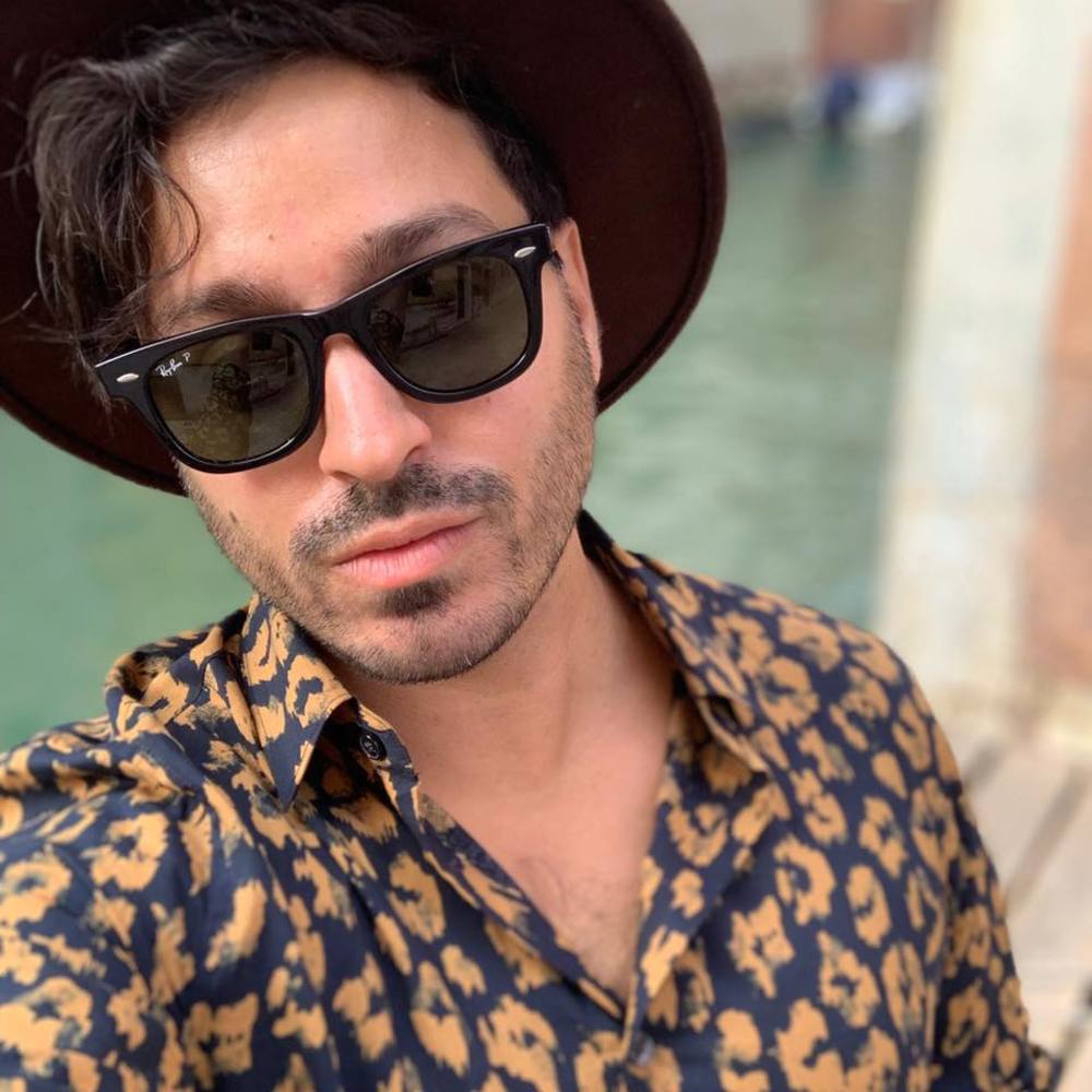 Meet your Posher, Daniel